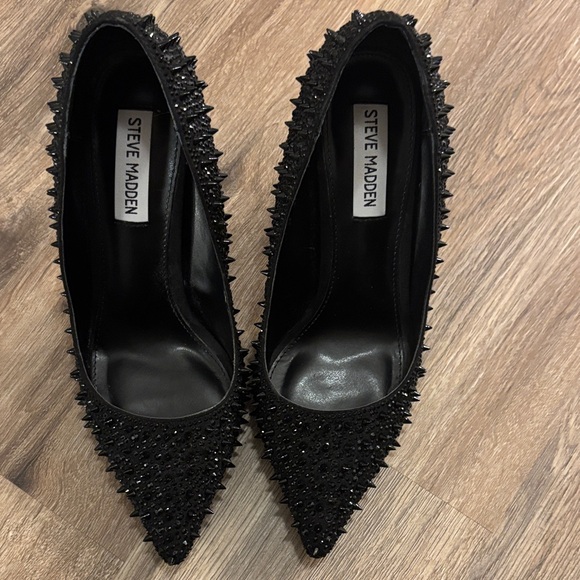 Steve Madden Black Spiked Heels - Picture 1 of 6